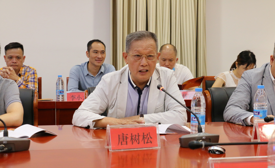 省酒協(xié)會(huì )長(cháng)、賽思達董事長(cháng)唐樹(shù)松先生赴貴州考察對接東西部扶貧協(xié)作工作